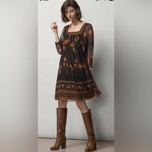 Massimo Dutti peasant dress. floral BOHO.M